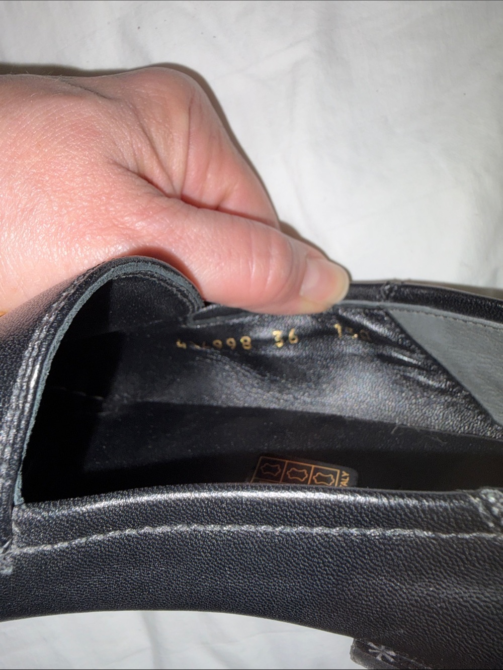 Gucci Black Leather Loafers with Gold Horsebit SZ 36 - Picture 9 of 10